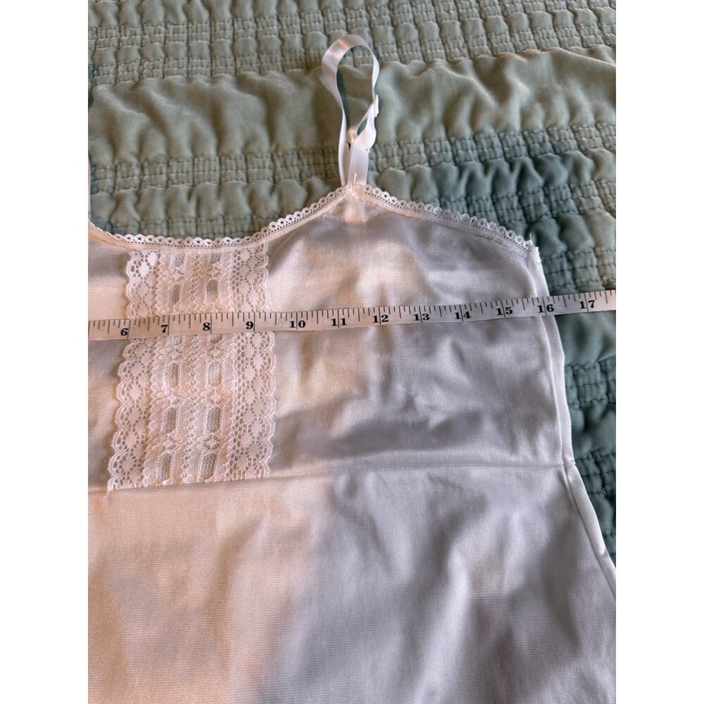 Vintage Nightgown Slip White Lace 14.5 (M) Nylon Made in USA Bridal TradWife - Picture 6 of 8